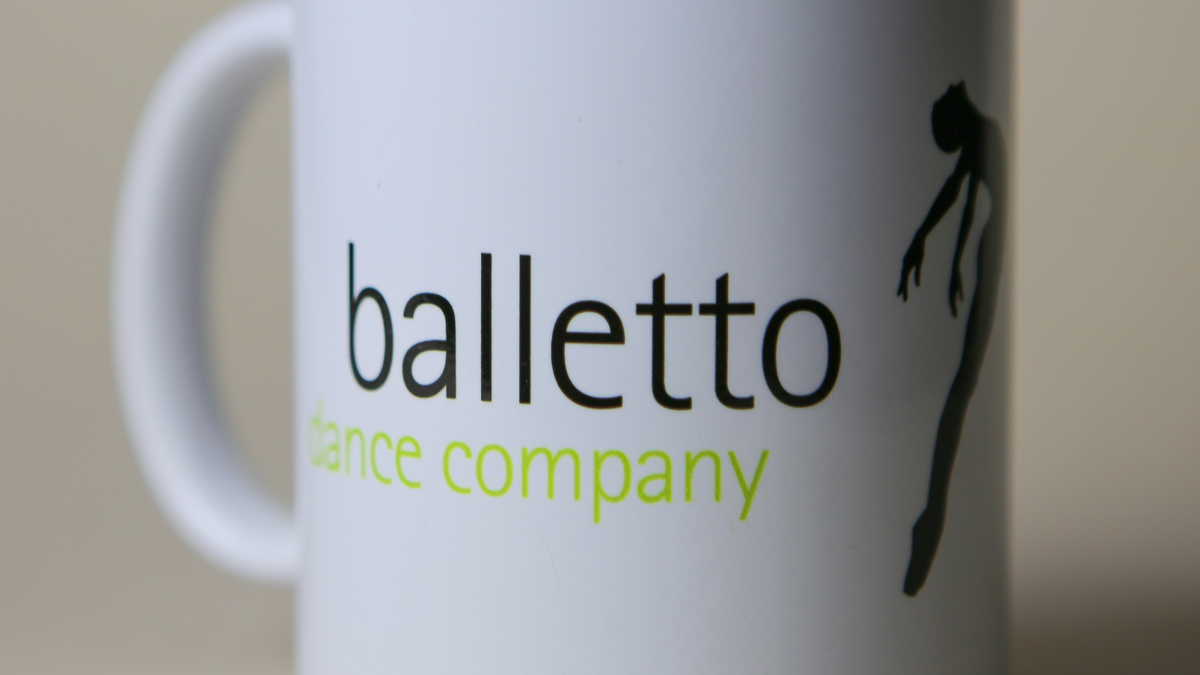 X und Y Design Balletto Dance Company